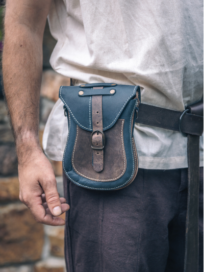 Trollfelsen Gürteltasche Aleidis Schwarz mit Kaffeebraun 2